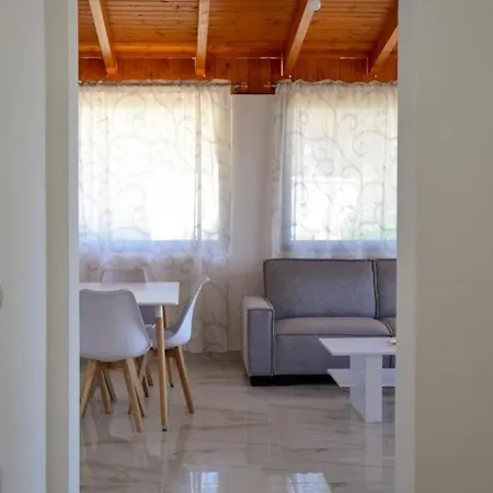 House * Kanine